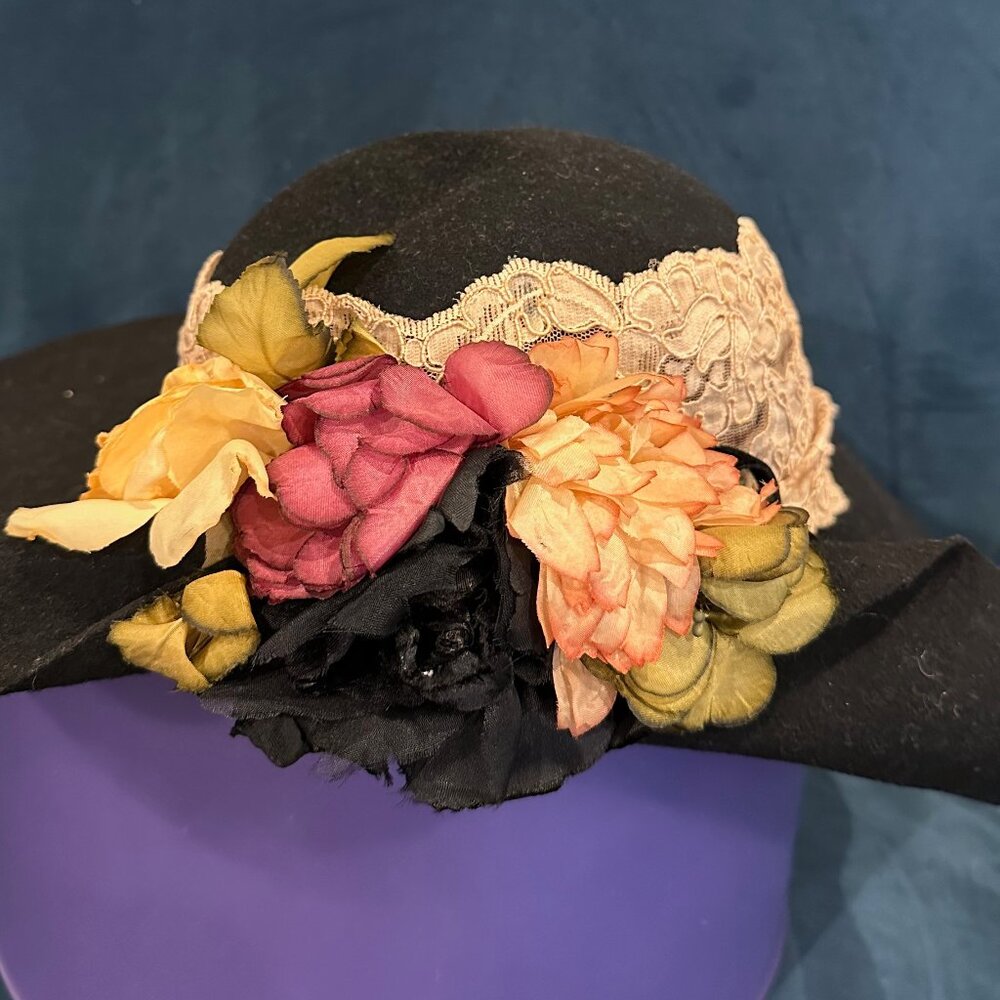 Elegant Black Hat